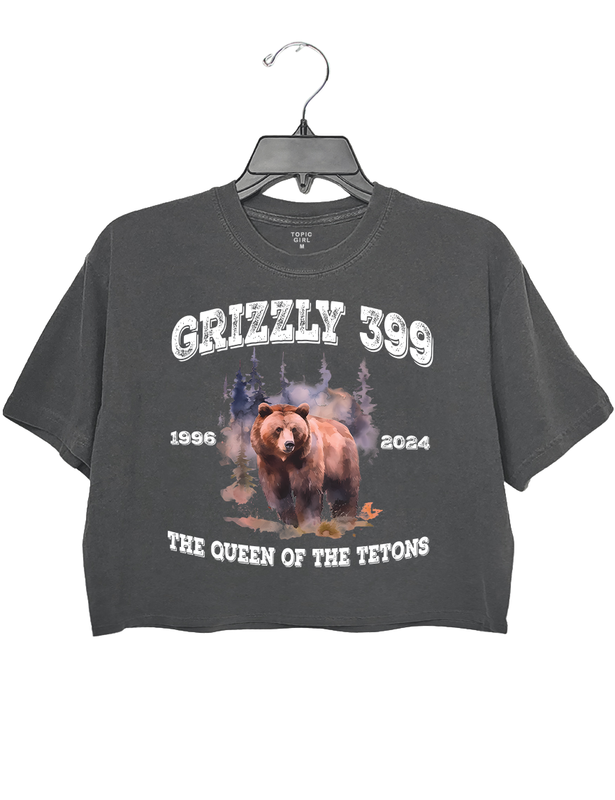 Grizzly 399 The Queen Of The Tetons Crop Top