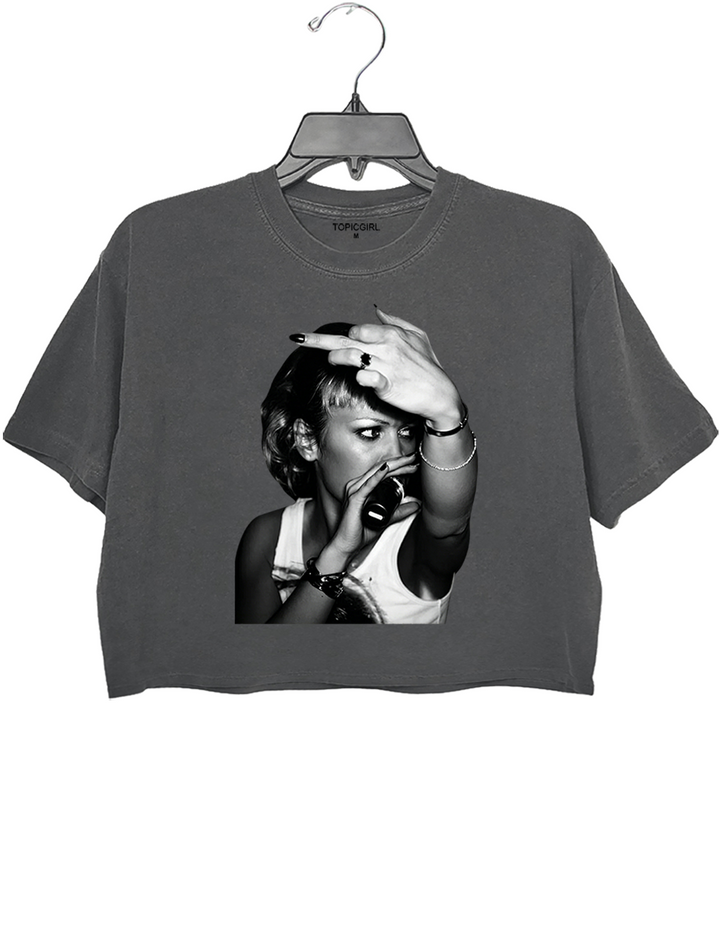 Stefani 90s Vintage Graphic Crop Top
