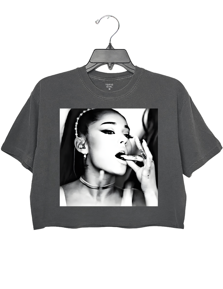 Ariana Grande Glamorous Black And White Crop Top