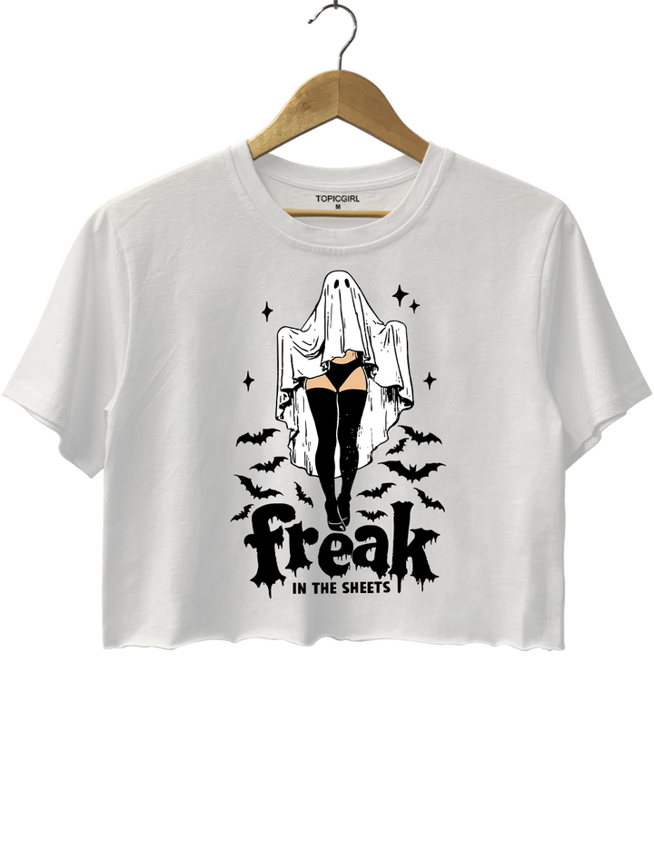 Funny Halloween sheet ghost Crop Top